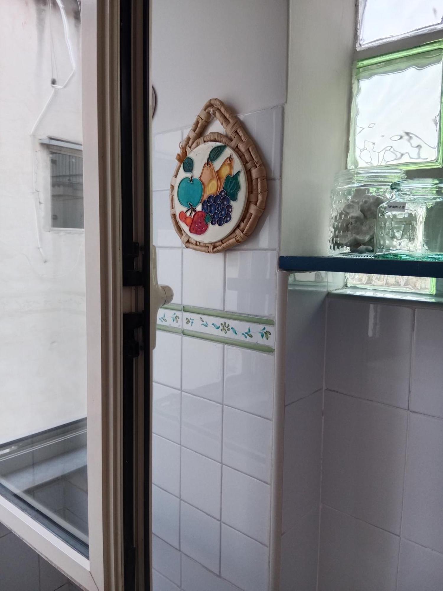 شقة La Casa Del Sole نابولي المظهر الخارجي الصورة